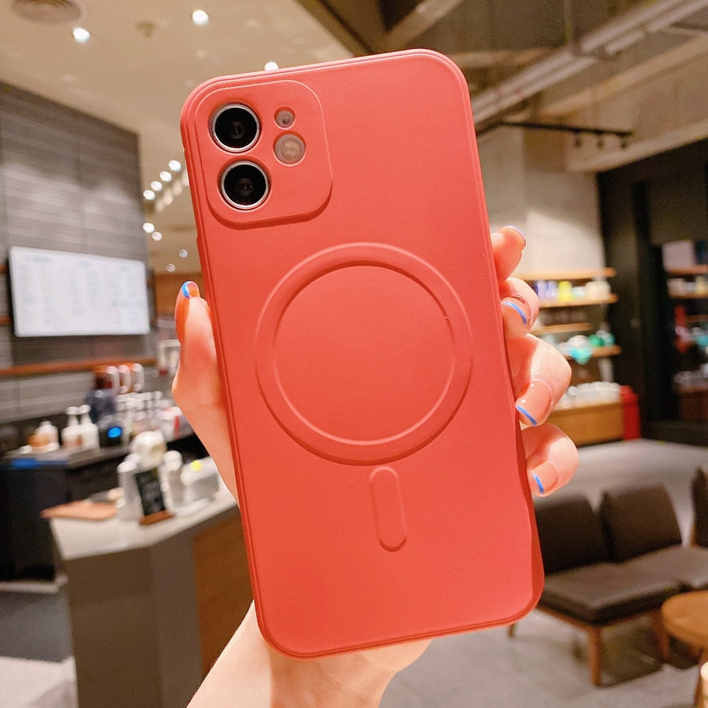 Liquid Silicone Magnetic Case for iPhone 12 Pro Max 11Pro X Xs Xr 7 8 Plus 12 Mini Wireless Charger Magsafing Magnet Back Cover